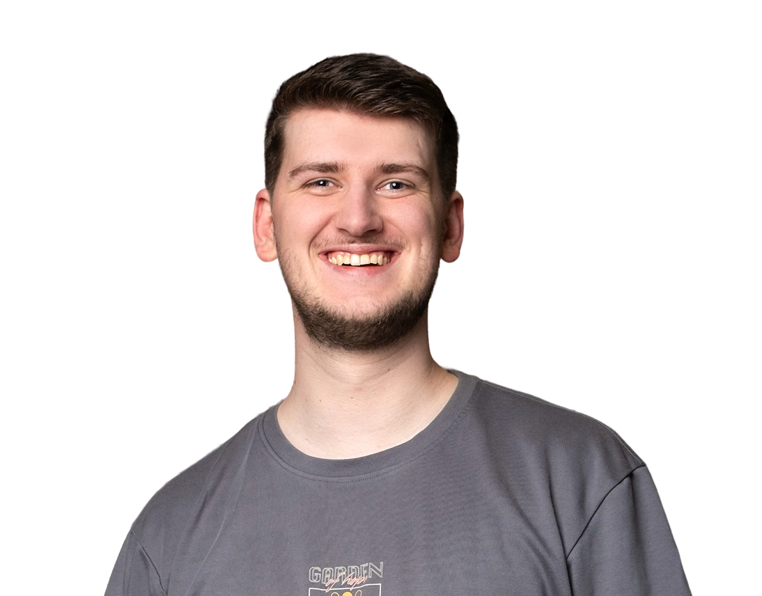 Lachende man genaamd Wessel in grijs T-shirt tegen een transparante achtergrond.