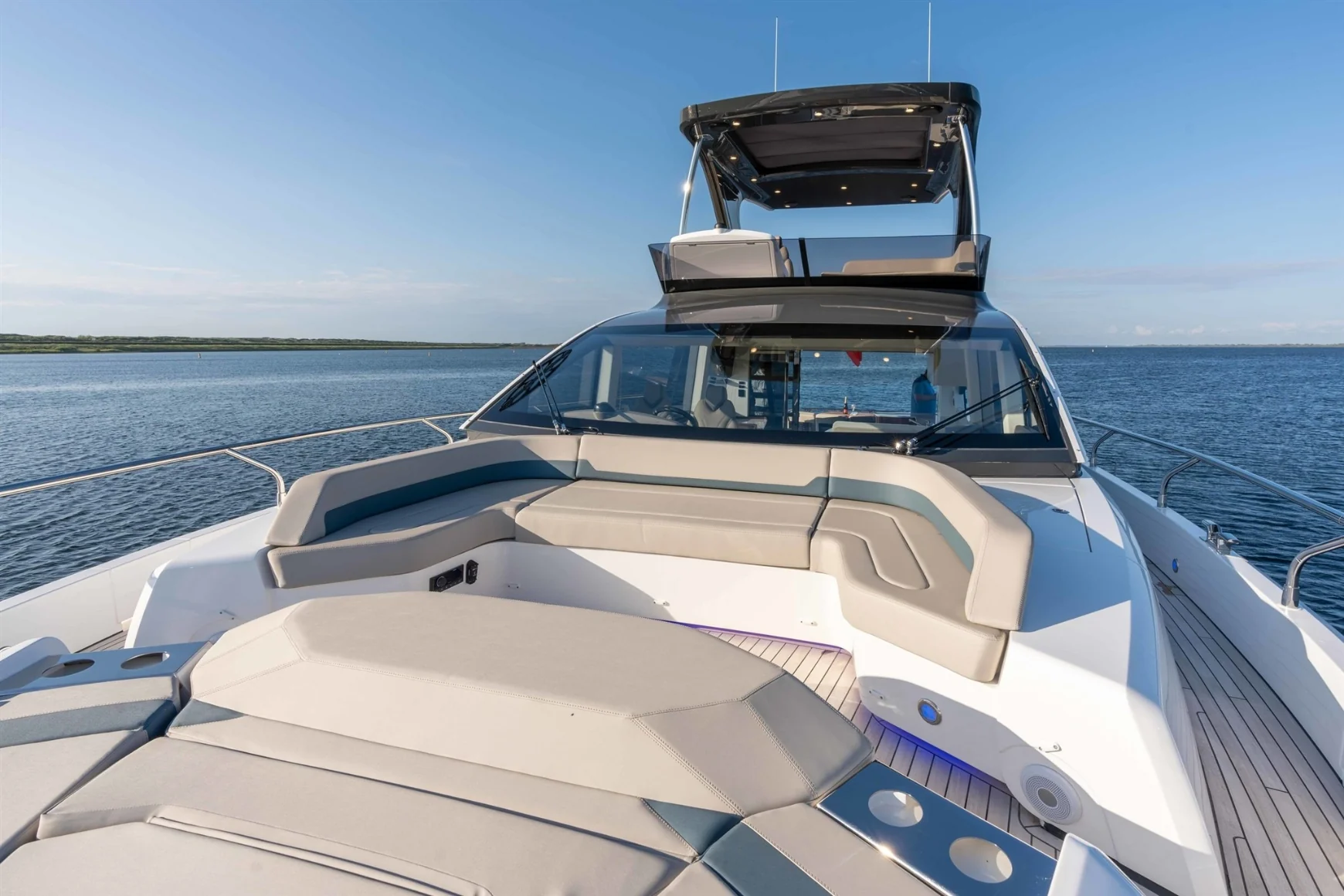 Jonkers yacht